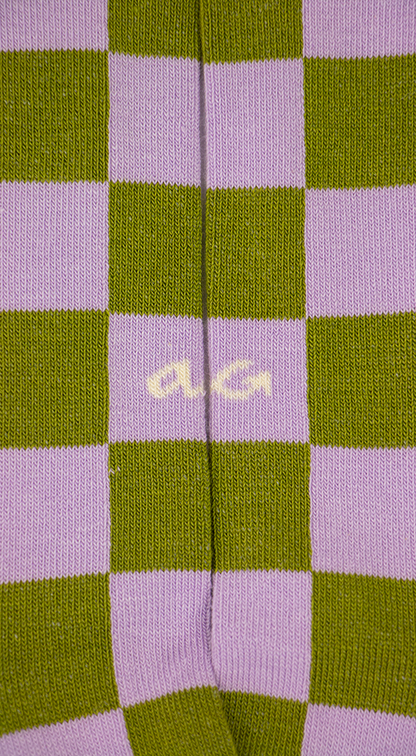 Check | Lila